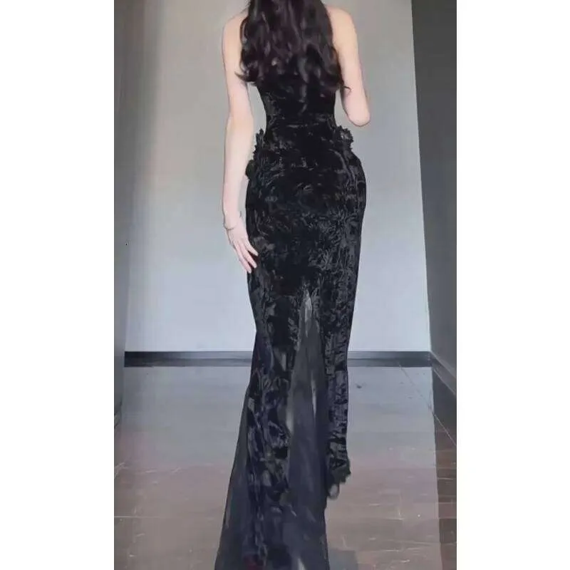 women's formal navy blue dress for wedding Zapaka Women White Navy Mother Of Bride Dress A Line Boat Neck Half Sleeves Ruched Long Mother Wedding Dress, White+Navy / US10 main image 0