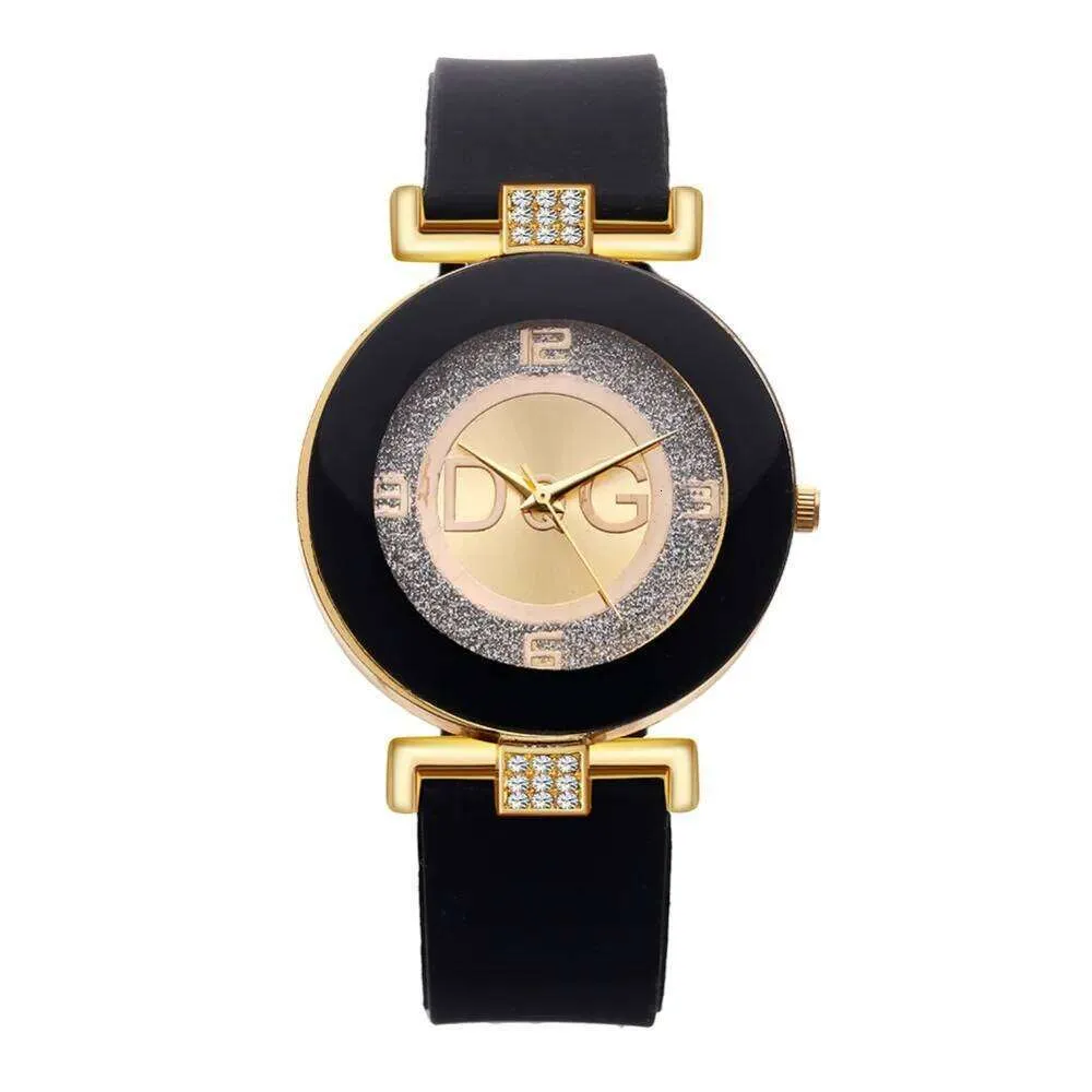 Quartz Wristwatch with Orange Silicone Strap 20-29 mm Wide  display picture 1