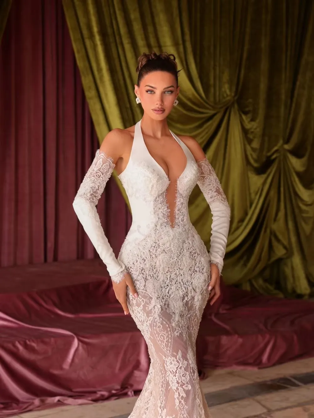 mermaid halter neck wedding dress Vintage Sleeveless Dress,... From Cherisheddress, Rs.22,642.92 YD1-1B