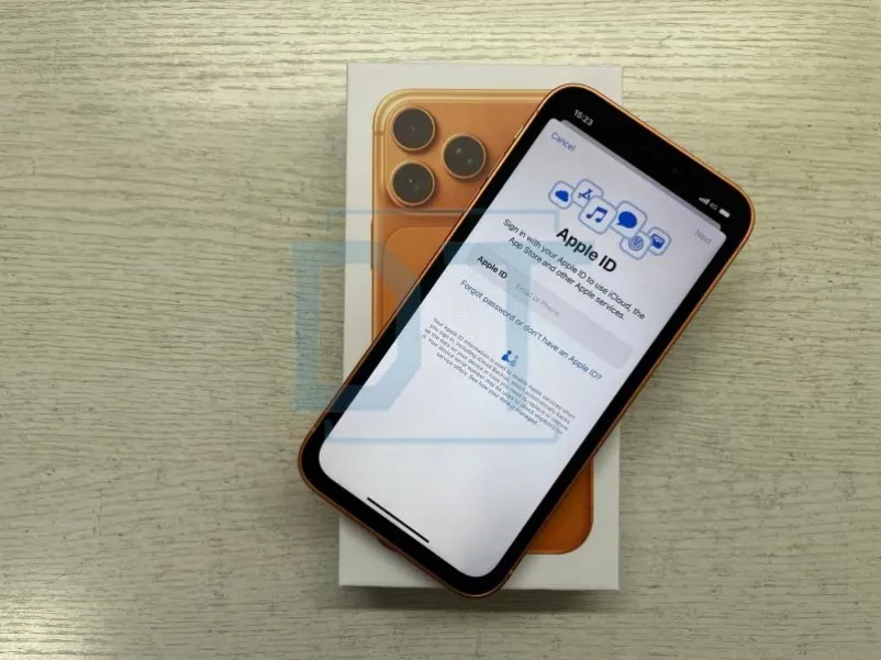 IPhone XR Converted To IPhone 14 Pro Style OLED From Jack2888