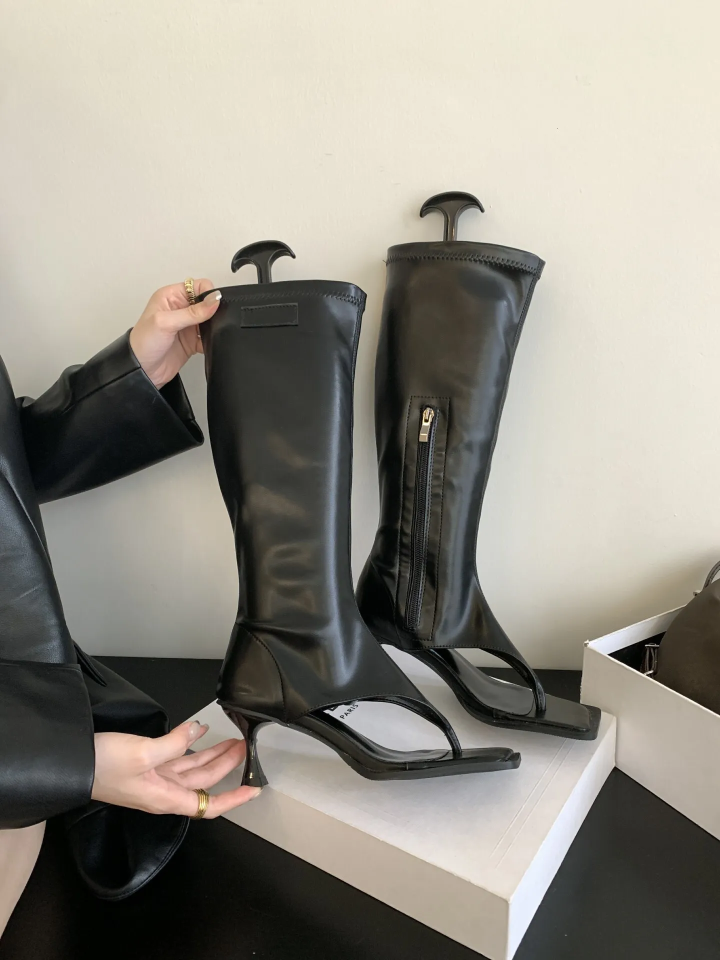 Womens Black Stiletto Knee High Boots With Side Zipper Peep Toe_voghion.com