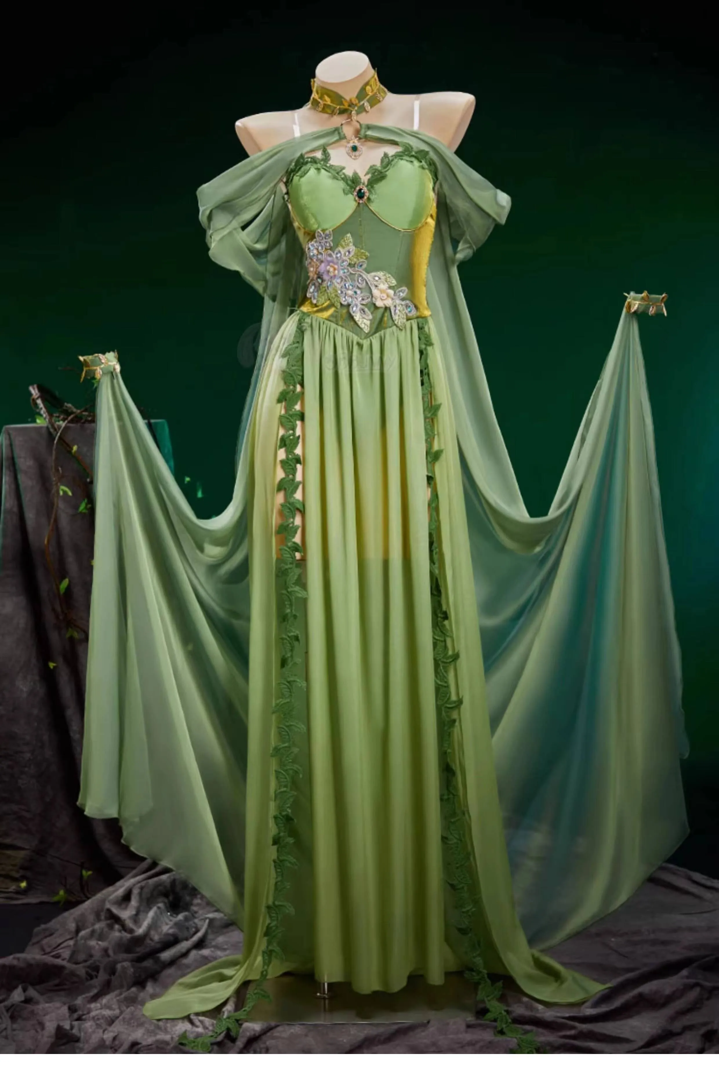 green elf dress ♢ DHgate Sexy Medieval Queen For Women, Long Fairy... For Anime Costumes mondaymarkdown