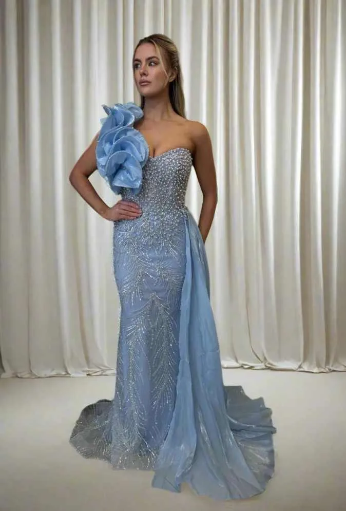 sequin dress with side train Offerta! 0878 Sequin dress with side train and sleeve