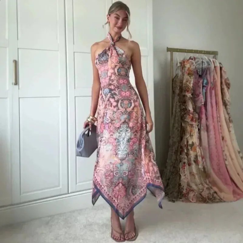 bubble wrap dress Bold Floral Midi | ShopBezza style: 11891591-DL6 YANHAIGONG Summer Dress Sets neckline keeps it flirty Color:007