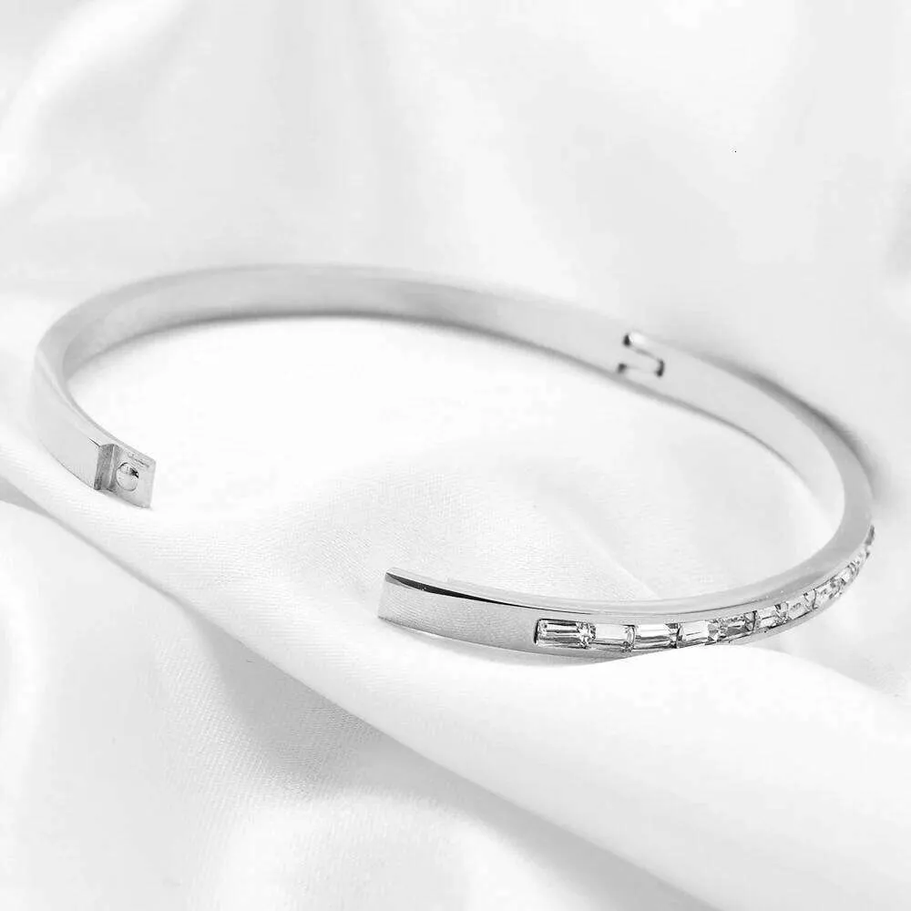 Minimalist Open Stainless Steel Bangle With Zircon For Women_voghion.com