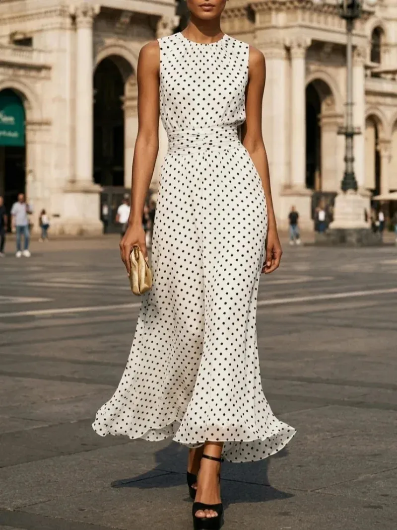 midi dress formal V-Neck Venetian - SMALL / Black Alex Evenings Size Petite colour:White Deep Green Hand Wash Cold