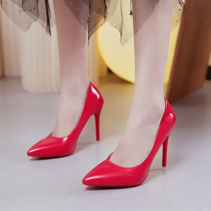 Wholesale Stylish Plus Size Stiletto Red High Heel Pumps 12cm Thin 