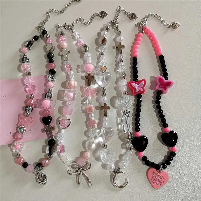 ★Straykids★Highteen Double Heart Pink Beads Chain Necklace Pink Heart Iridescent Beaded Pendant Necklace | Claire's US