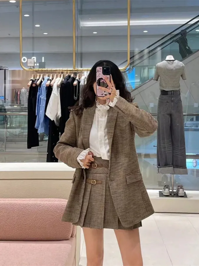 Womens Houndstooth Suit Set: Blazer, O-Neck Cuffs Splice