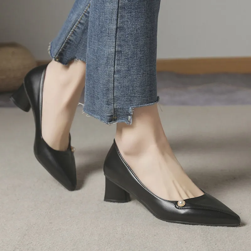 Elegant Pointed Toe Pumps: Classic Slip-On Women Office Shoe