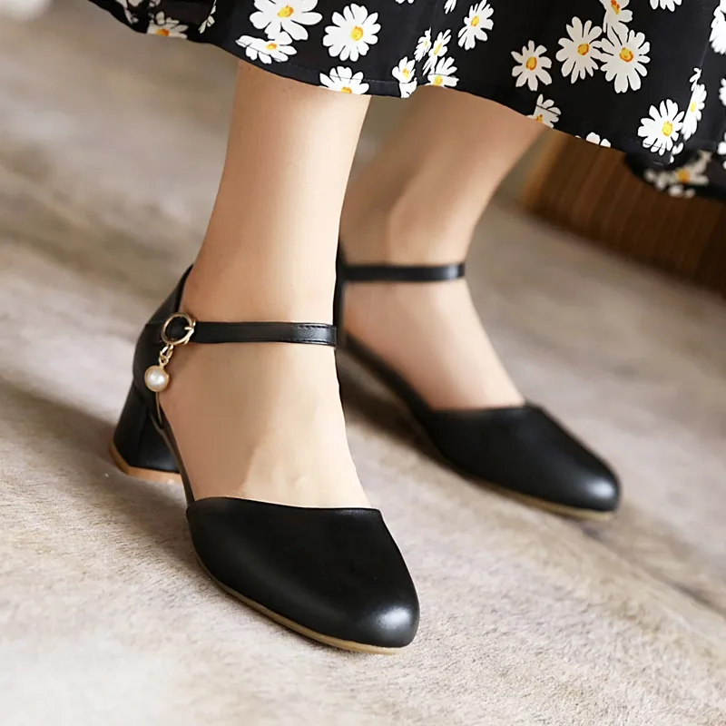 Wholesale Ladies Low Heeled Dress Shoes Elegant Mary Jane Dress Shoes With Comfortable  Low Heel Ideal For Parties, Weddings, And Office Wear At Only $109.27 |  DHgate.Com