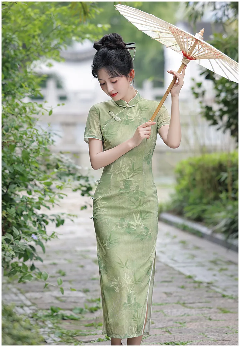white christmas dresses Full Length Traditional Cheongsam Silk Chinese Dress with Floral Lace Edge main image 1