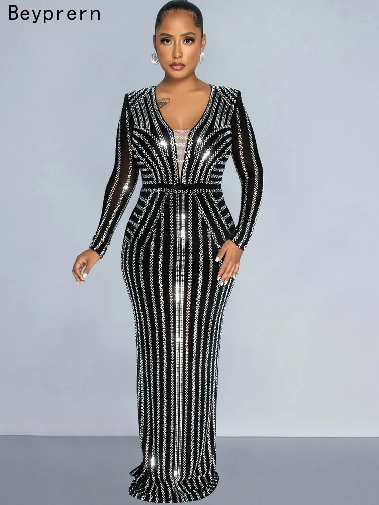 Elegant Crystal One-Piece Gown for Women's Christmas Party Outfits Sparkly Birthday Dresses, Elegant Long Maxi Dress Gown Perfect For Birthday  Club Dresses, Crystal Embellished Party Dress For Women From  Wangclothes084, $29.48 | DHgate.Com