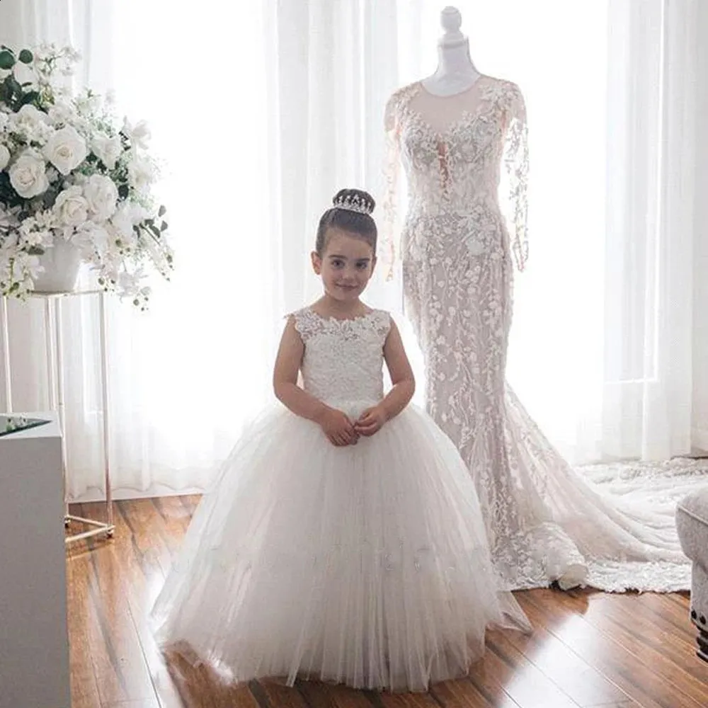 White Bridesmaid Dress For Girls Lace Big Bow Flower Girl Dresses Ball Gown Kids Wedding Party Pageant First Communion Gown 251023