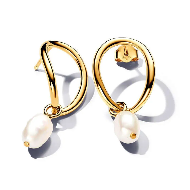 Designer Stud Earrings 18k Gold Plated With Zircon And Pearl_voghion.com