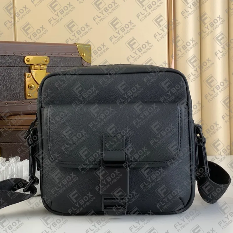 Falcon Messenger Bag - Shoulder Bag/Cross Body/Satchel/Laptop Bag - Black - FI2568