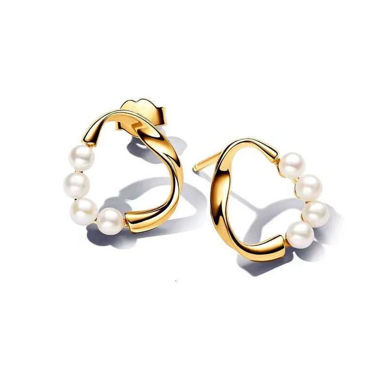 Designer Stud Earrings 18k Gold Plated With Zircon And Pearl_voghion.com