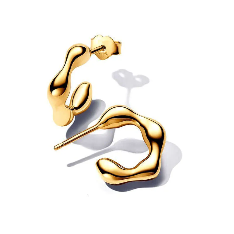 Designer Stud Earrings 18k Gold Plated With Zircon And Pearl_voghion.com