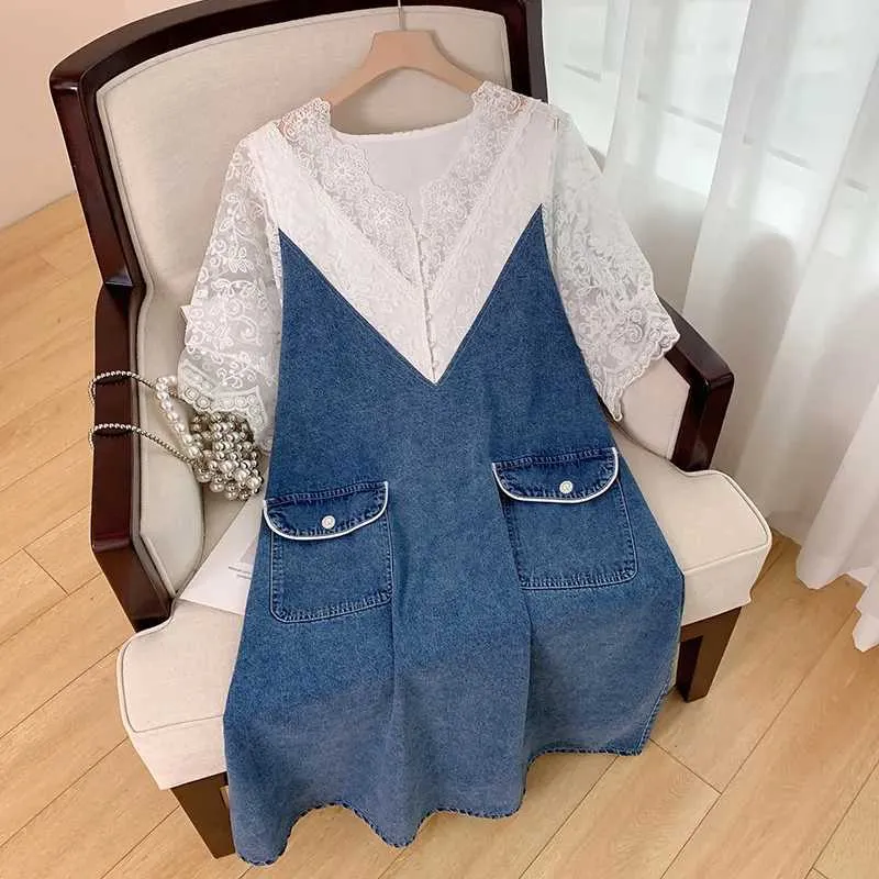 Blue Lace Patchwork Denim Midi Dress for Plus Size Women - Loose Fit, V-Neck, Summer