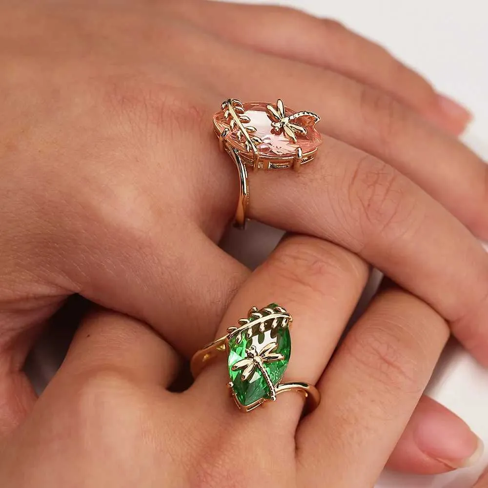 Sunflower & Dragonfly Design Vintage Ring – Rhinestone Decor, Adjustable Fit, Gift For Women & Men - View #8