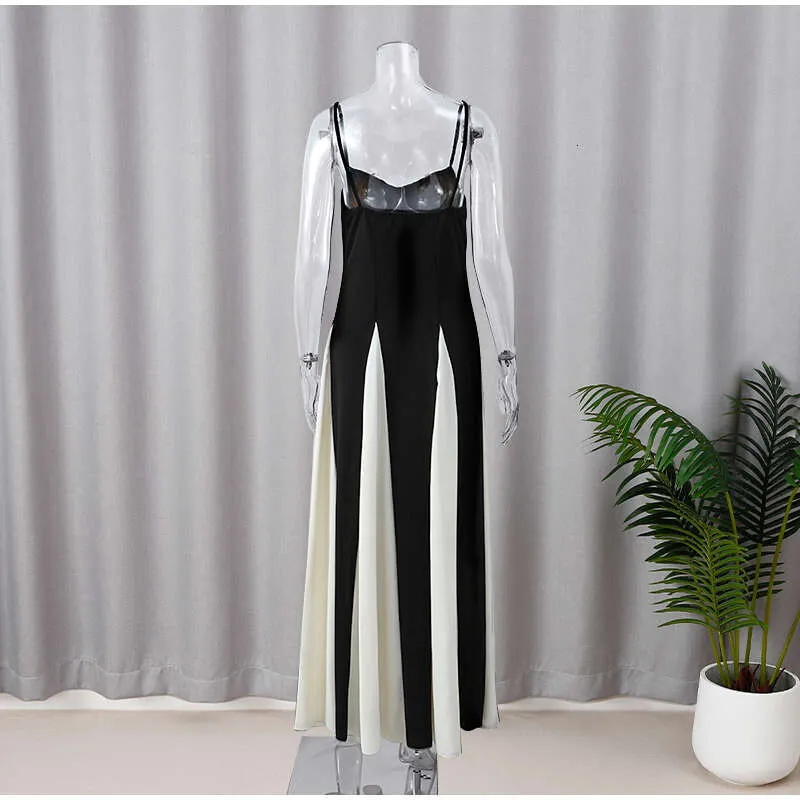 Bohemian Black White Contrasting Women Maxi Dress Sleeveless Backless High Waist Floor-Length Polyester Dress from Dhgate Urban Sexy Dresses - price 33.36 Bohemian Black White Contrasting Women Maxi Dress Sleeveless Backless High Waist Floor-Length Polyester Dress from Dhgate Urban Sexy Dresses - price 33.36