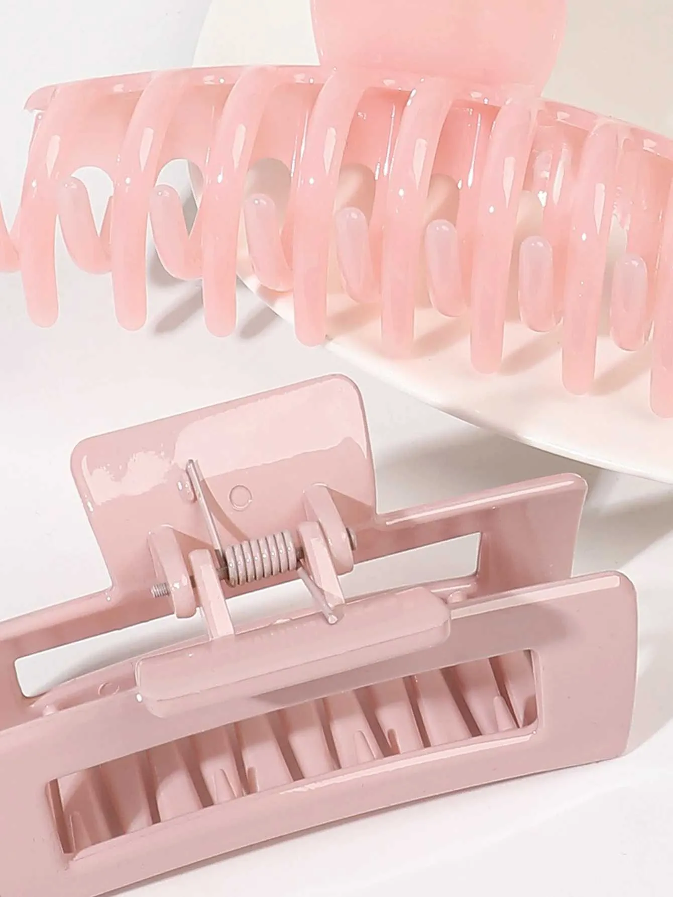 Dunkin’ Pink Hair Claw Clip — GIRL KIZU Style Pink Hair Claw Clips: Guide to Flower, Anti-Slip Styles main image 3