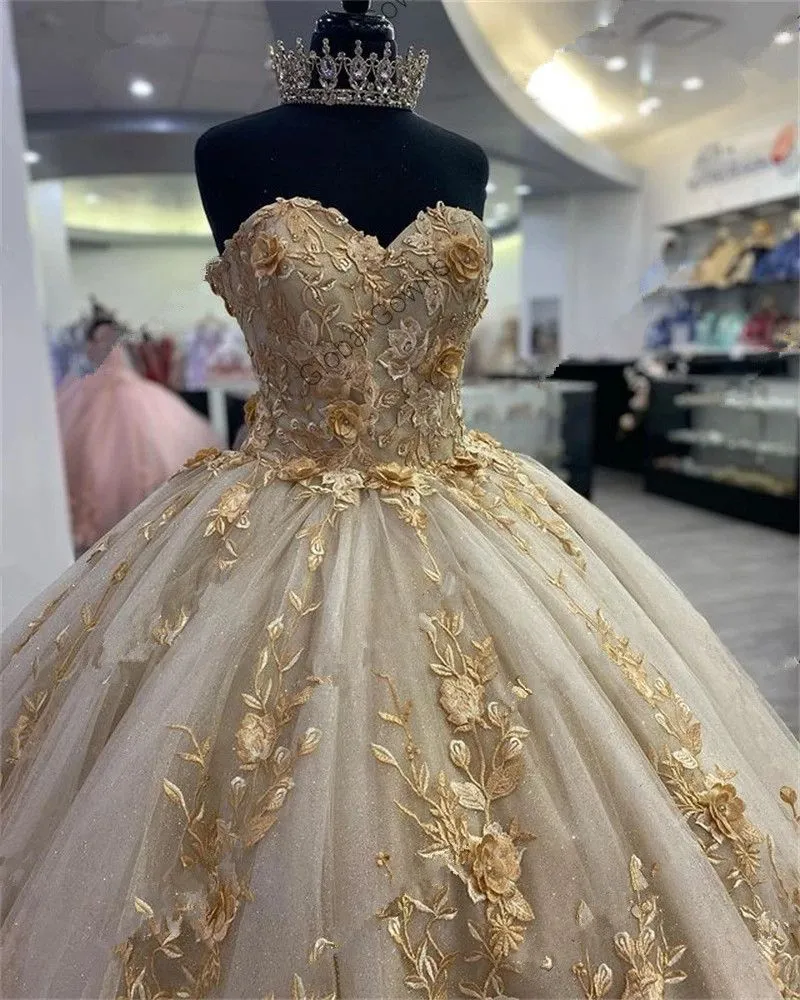 Sexy Gold Quinceanera Dresses 2024 Sleeveless Lace Appliques 3D Floral Flowers Sweet 16 Prom Gowns Floor Length