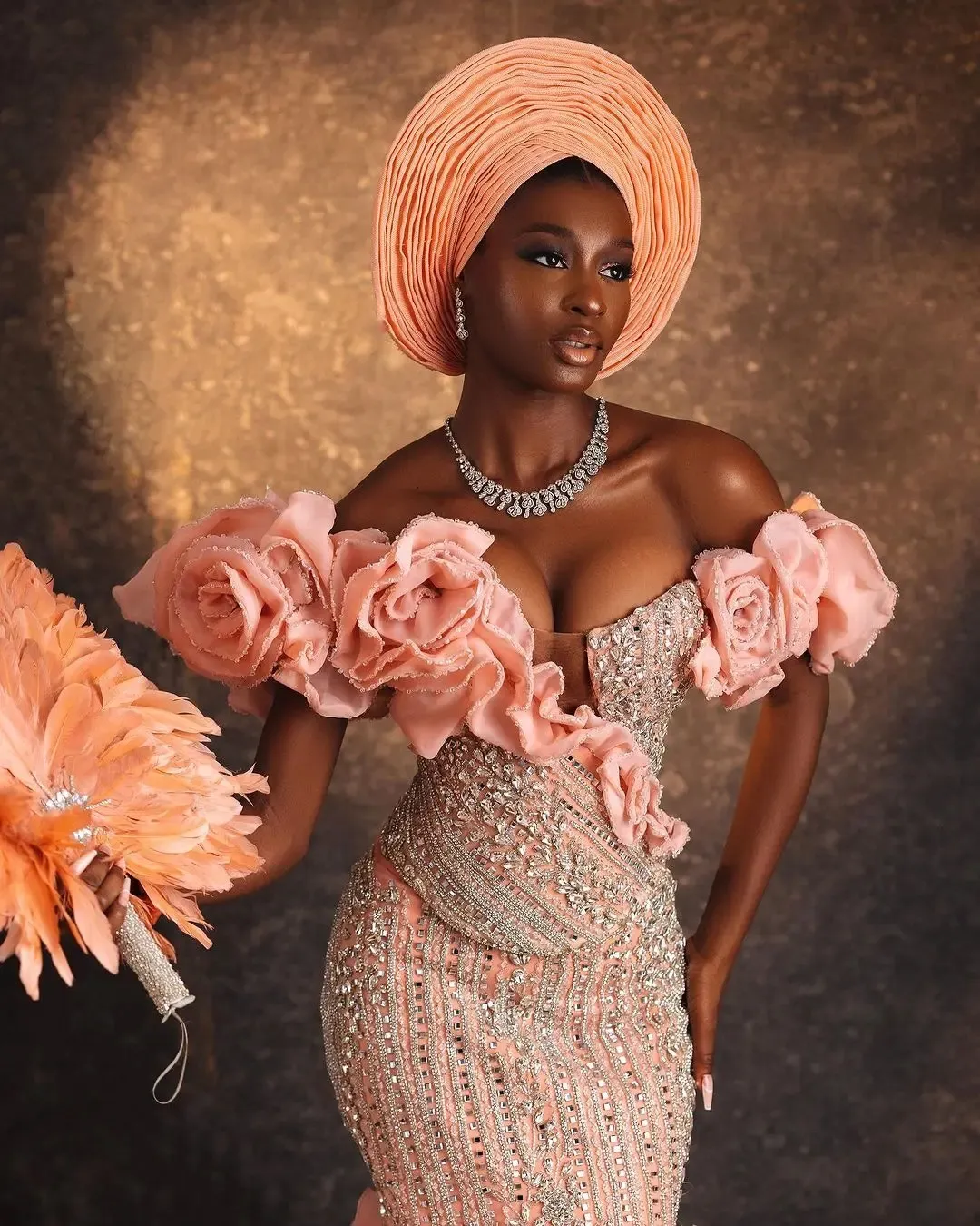 Nigerian bride wears Ankara dress to her white wedding (photos) -  Information Nigeria