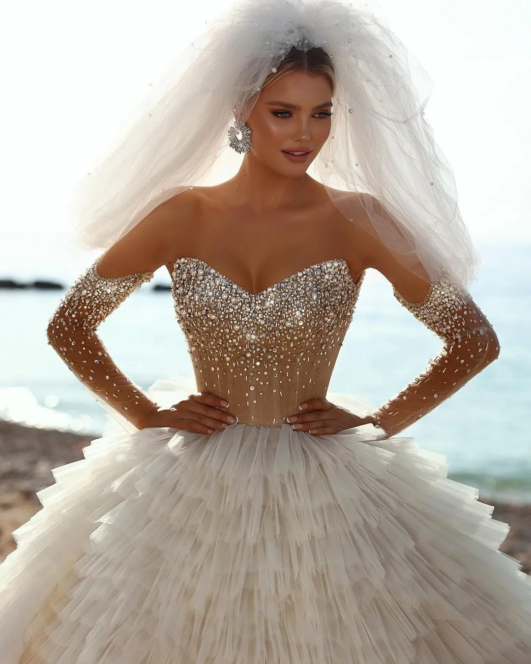 Elegant Fairytale Ball Gown Wedding Dress Sparkly Beaded Off Shoulder Wedding  Dress 3D Lace Appliqued Ball