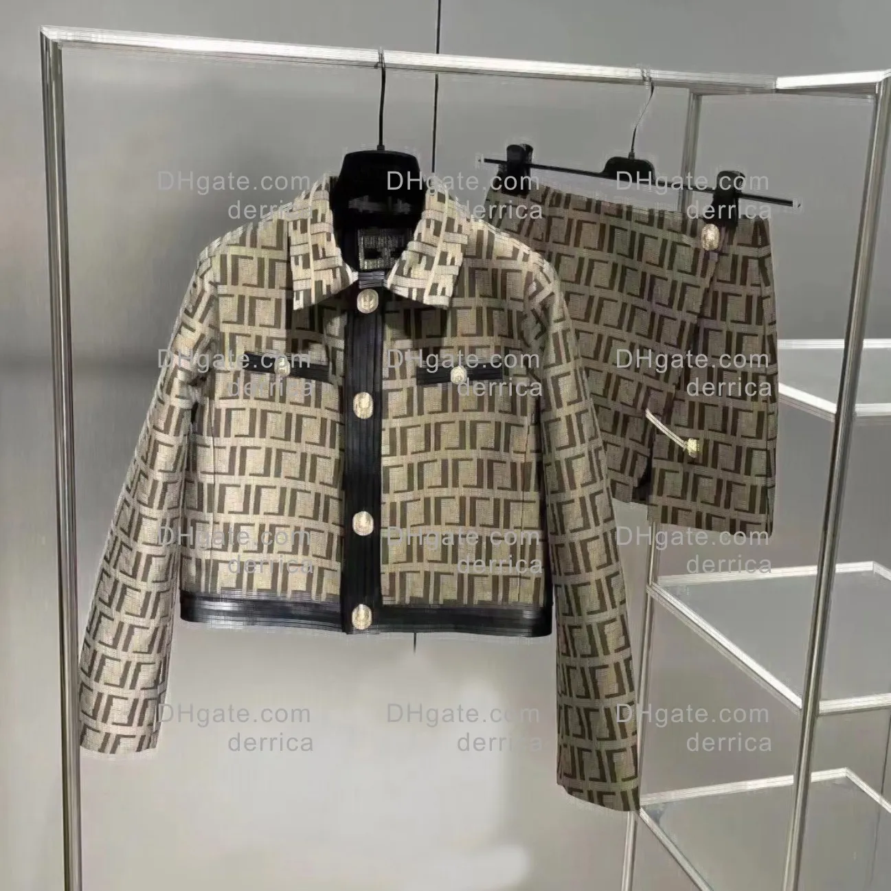 Vêtements de luxe hotsell
