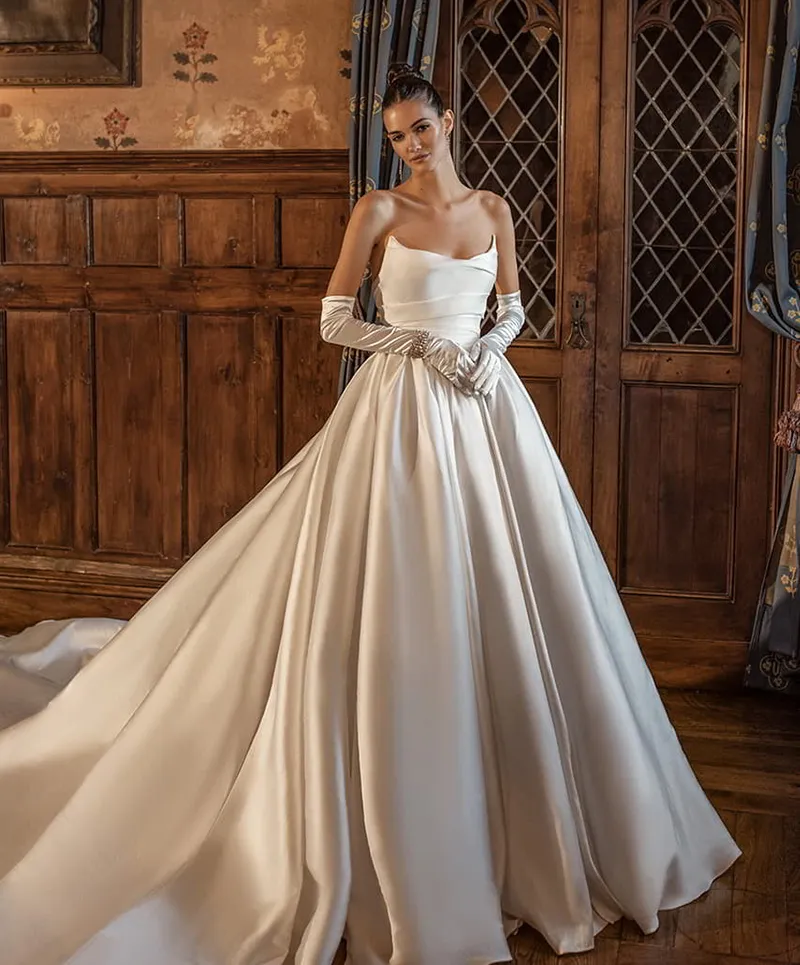 Satin Strapless A Line Wedding Dress Elegant Backless Bridal Gown For Princess  Style From Romanticggowns