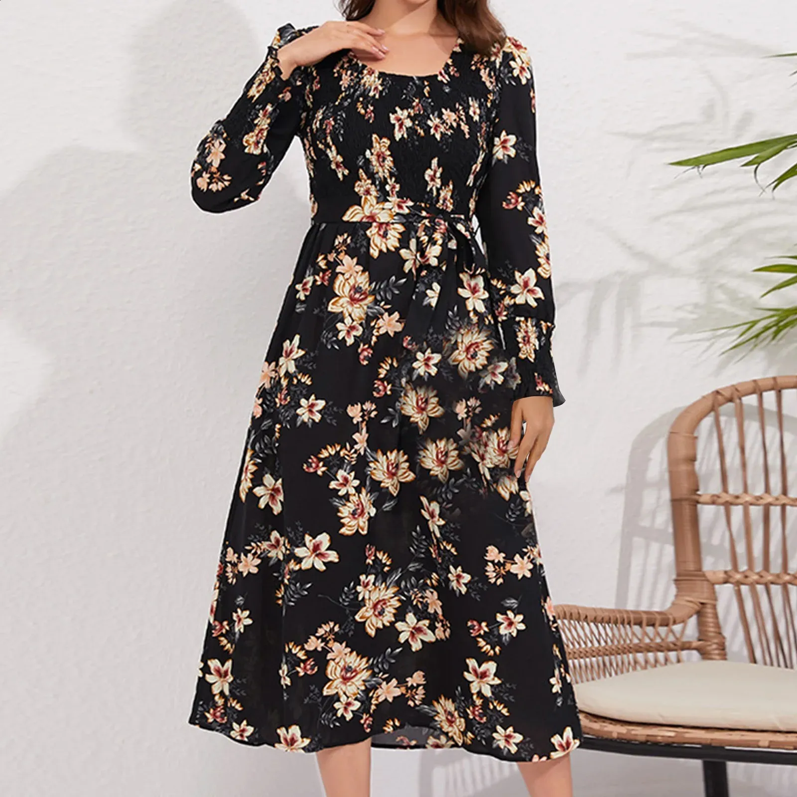ワンピース Winter Floral Long-sleeve Dress Vintage Floral Print maxi dress for Women - Long Sleeve, Mid