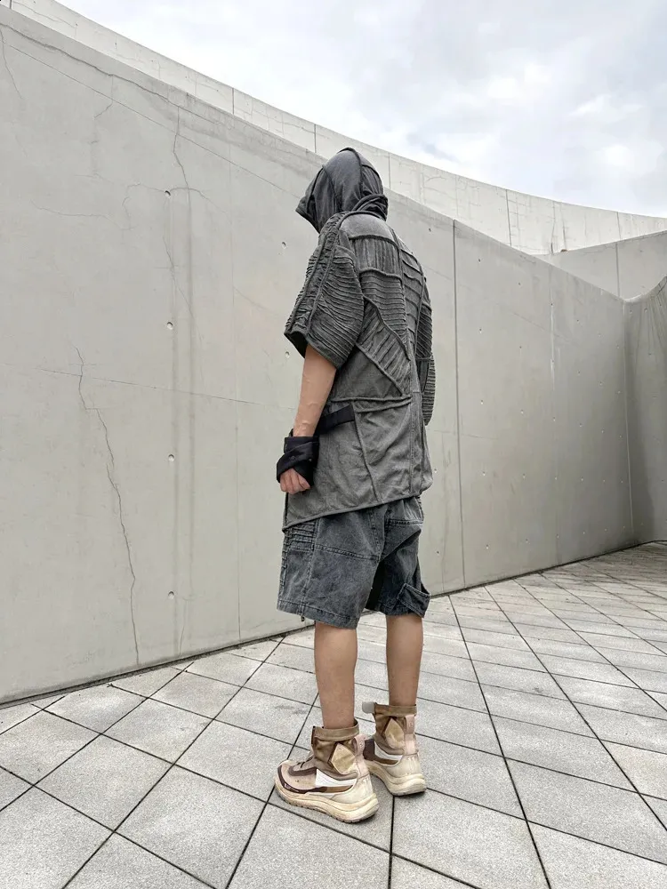 Sabotage — Avant-garde A-print Top Avant Garde Collection – VSP Consignment