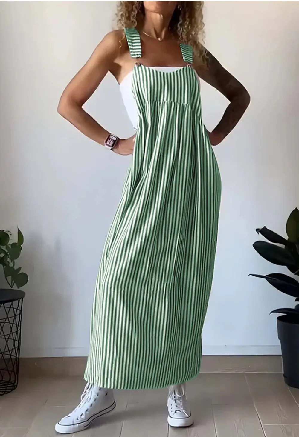 DHgate.com:Stripe Backless Summer Dress | Breathable Cotton Blend 