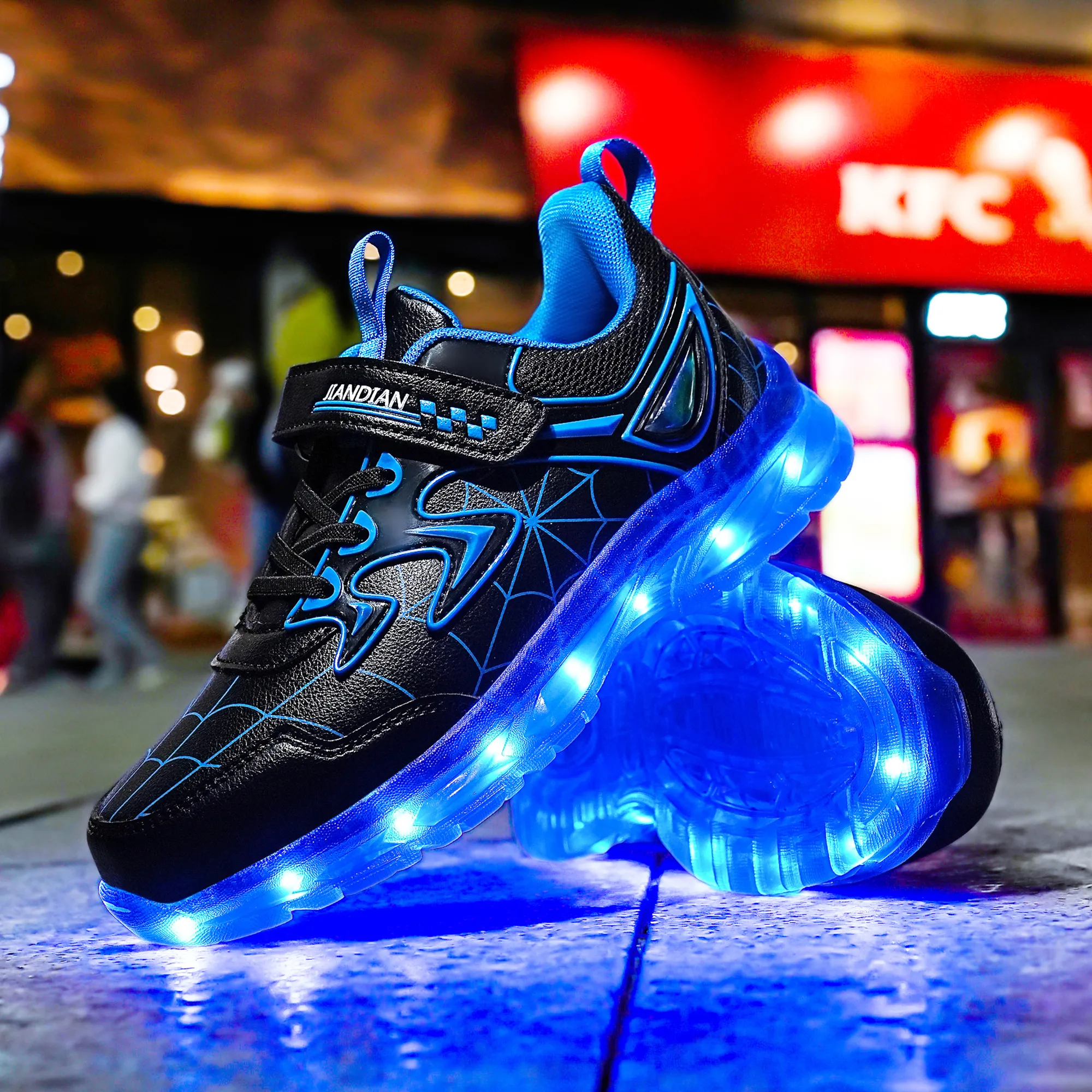 Kinderschoenen Sneakers Met Lichtjes Light Up Sneakers: USB
