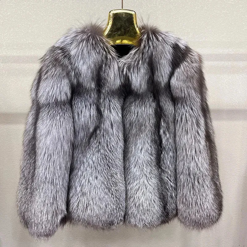 manteau renard argenté