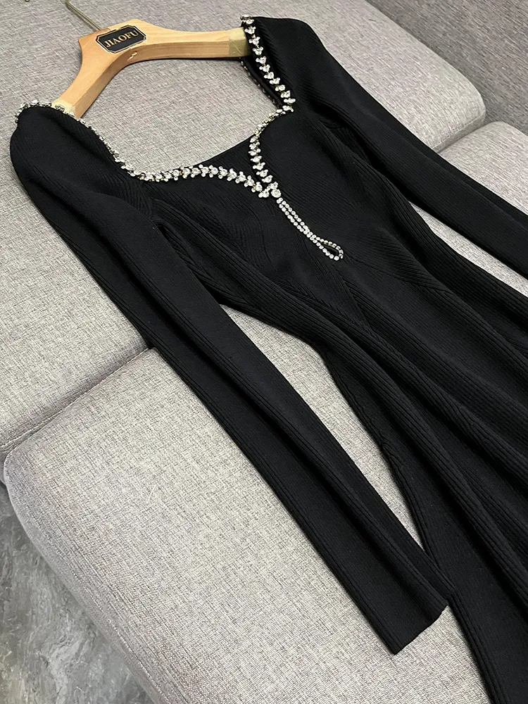 Fashion V-neck solid color sleeveless beaded knitted dress Fashion V-neck solid color sleeveless beaded knitted dress