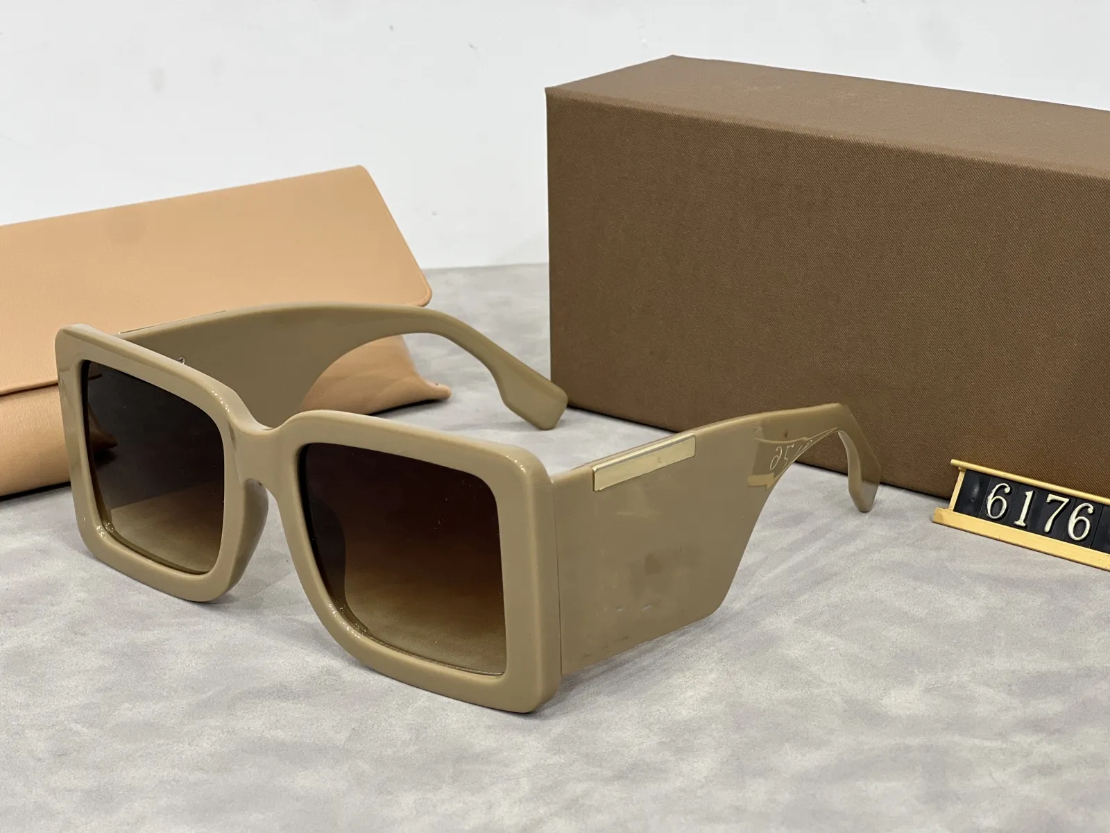 Plastic Shield Sunglasses for Women with UV400 Protection  display picture 2
