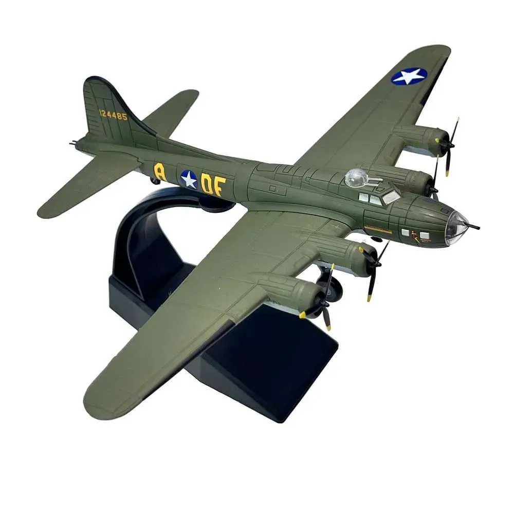 Toy Aircraft: 1/144 Scale WWII Heavy Bomber Diecast Metal
