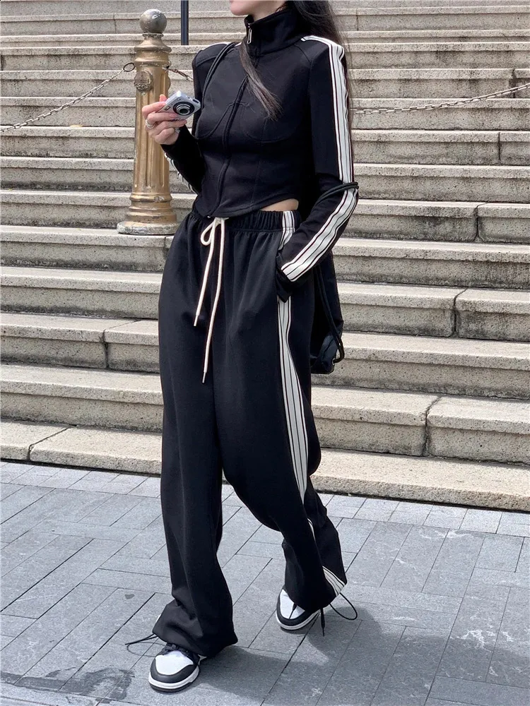 Oversized Tracksuit Set: Comfy Ladies Sweatshirt & Pants