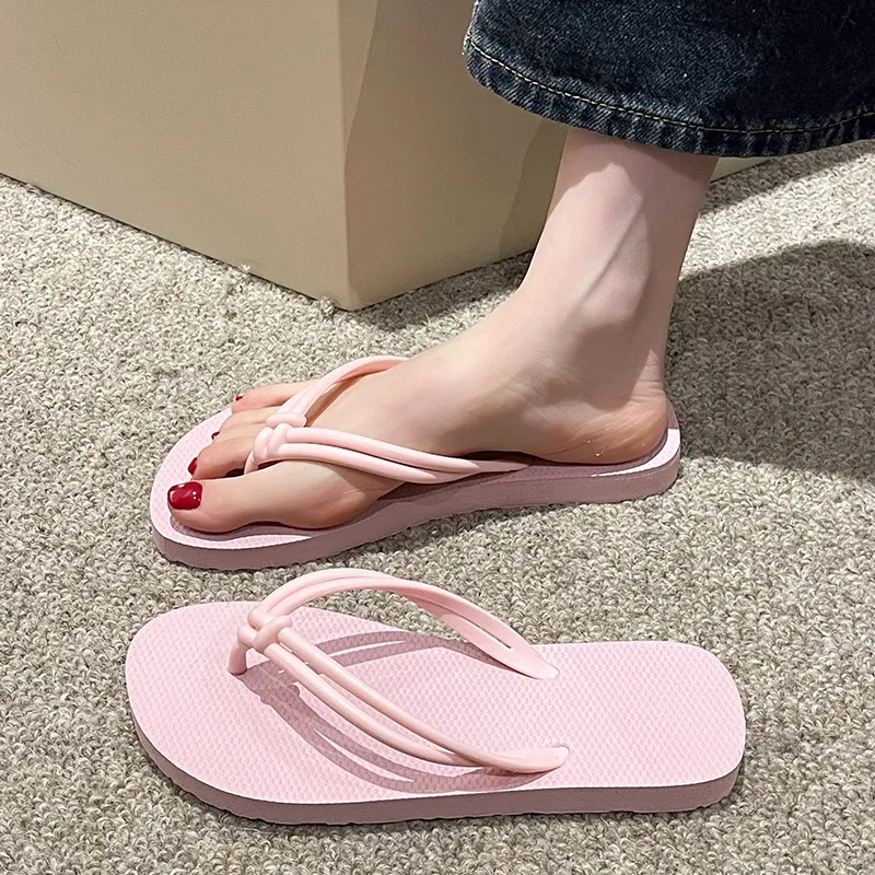 Women's Summer Candy Color Flip Flops Comfortable Indoor Outdoor Flat  Sandals with Soft Sole and Non-Slip Grip