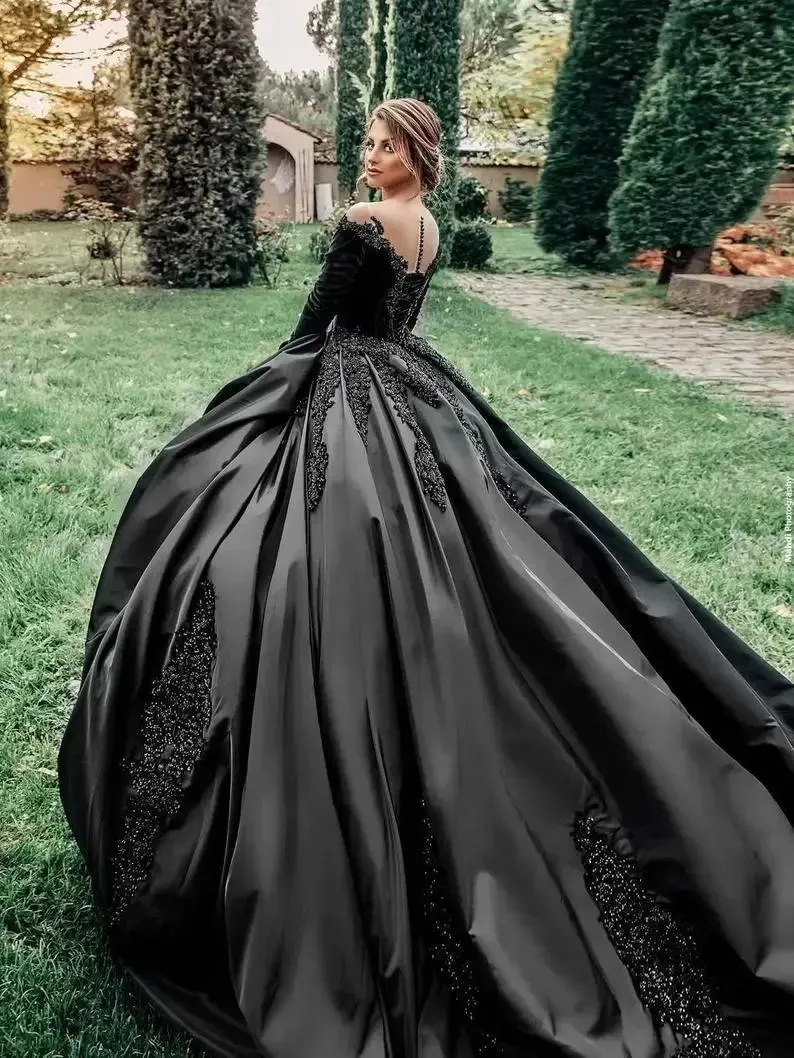 2024 Princess Plus Size Unique Black Gothic Ball Gown Wedding Dresses Bridal Gowns Sheer Neck Satin Long Sleeves Lace AppliquedBeading Dress Marriage