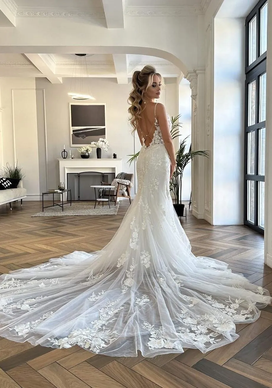 fitted lace wedding dress Boho Lace Applique V-Neck Wedding Dress Spaghetti Strap Mermaid Bridal Gown W0135 Ivory / US16 main image 1