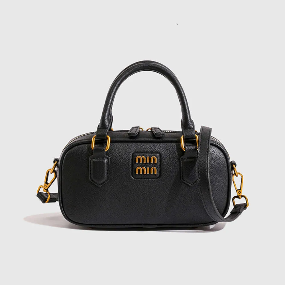 DHgate.com:2024Mu Kou Boston Small Bag - Luxury Crossbody