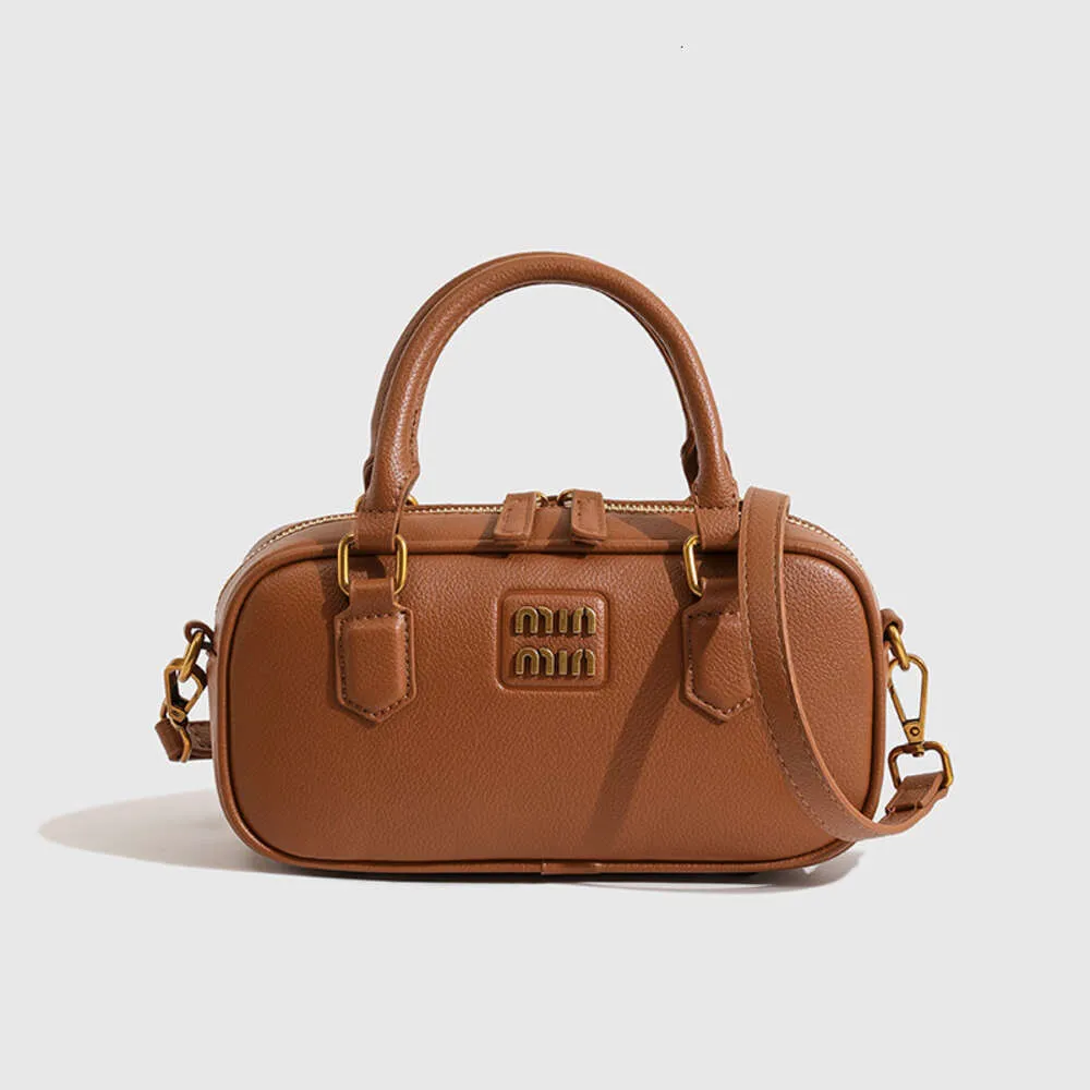 DHgate.com:2024Mu Kou Boston Small Bag - Luxury Crossbody