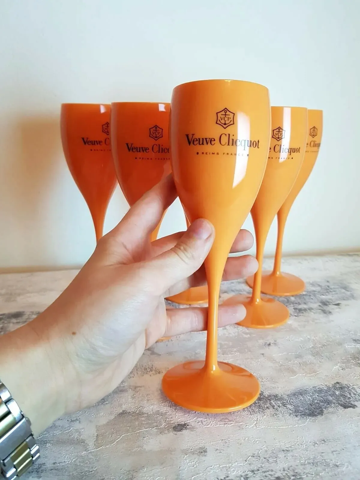 Elegant 6 Pack Veuve Clicquot Acrylic Champagne Flutes Set Orange