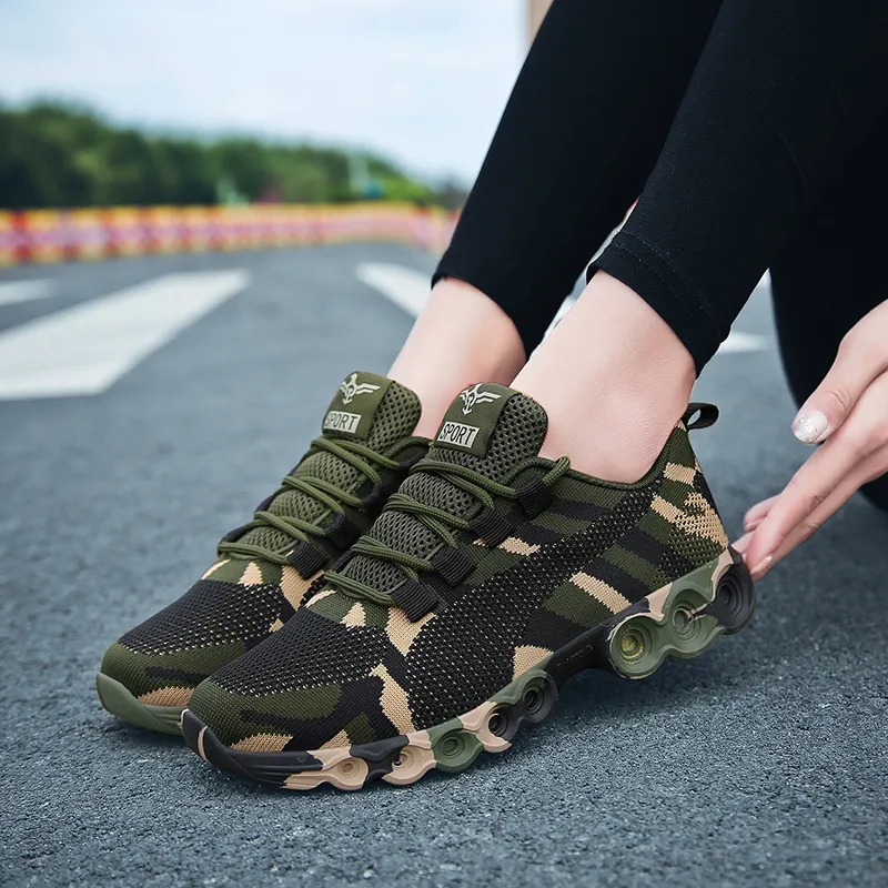 Bulk Couples Camouflage Sneakers Breathable Sports Shoes  display picture 1