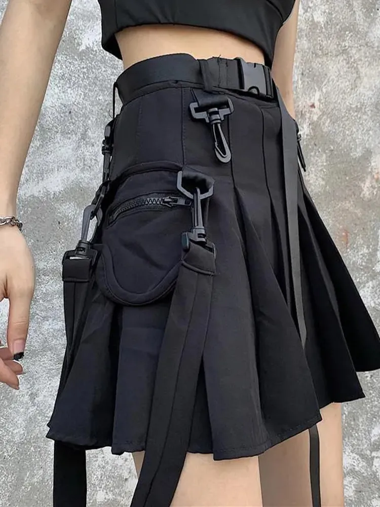 AVENCHUMU Girls pleated harness skirt 黒 Girls pleated harness skirt – AVENCHUMU （アバンチュウム）