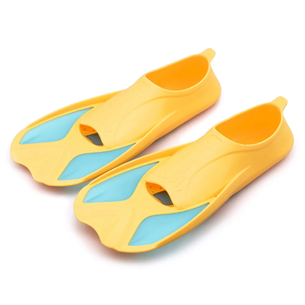 Palmes De Natation Courtes En Silicone Pour Enfants – Confortables, Antidérapantes, Idéales Pour L'entraînement Et La Plongée