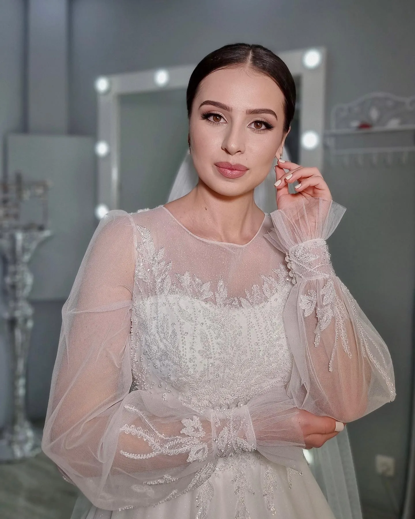 high neck organza wedding dress 2024 Classic A-LINE V-Neck Organza bishop sleeve wedding dress with High Neck and Long Sleeves